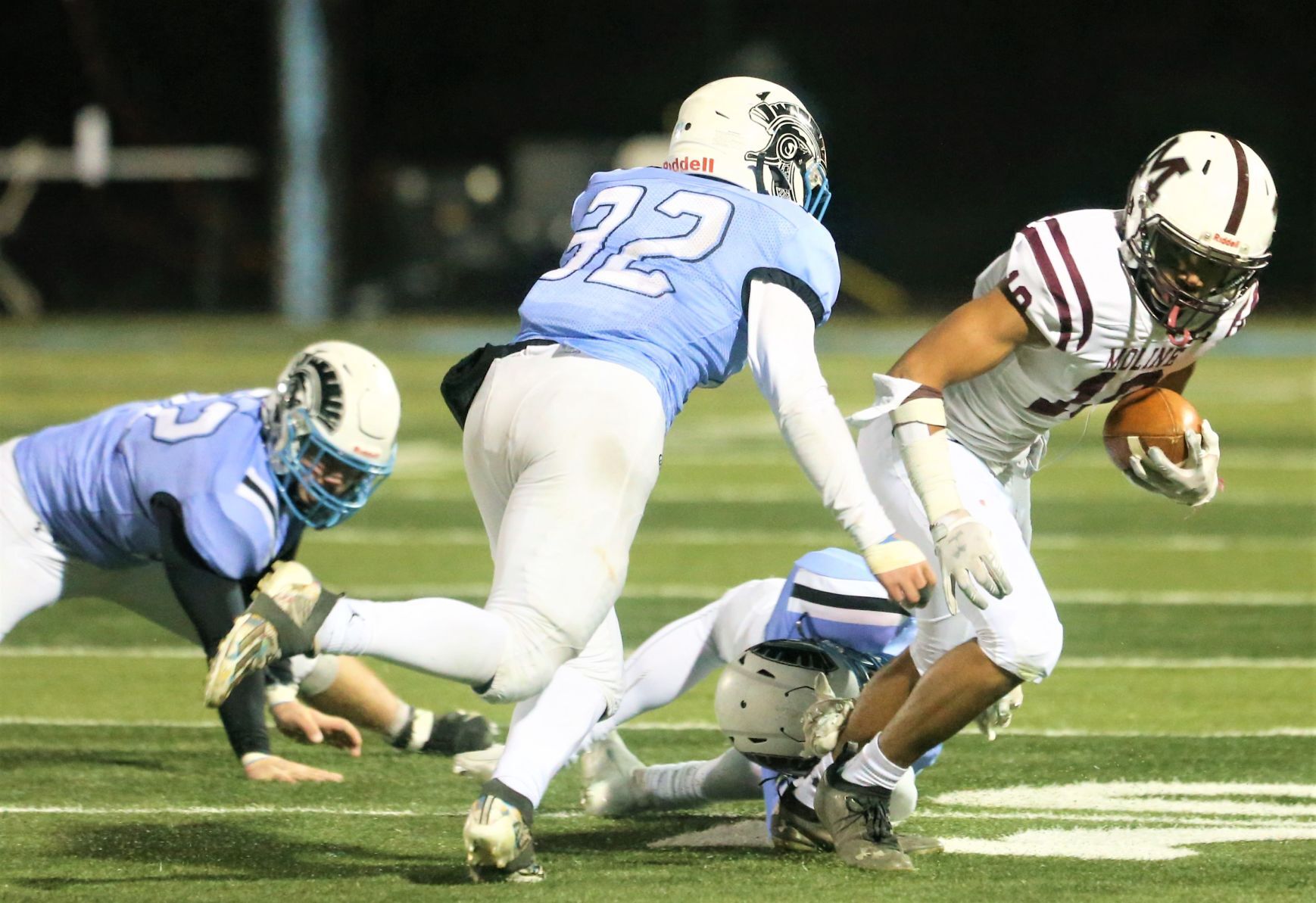 110521-qc-spt-moline fball49.jpg